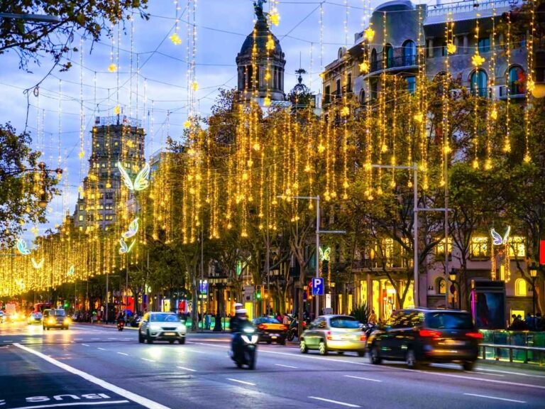 Barcelona in December: Weather, Events, Tips, & More