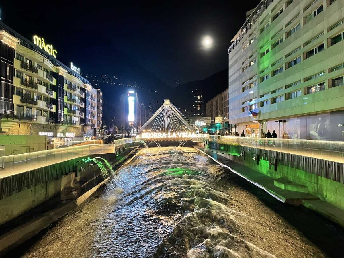 The Pont de Paris bridge in Andorra la Vella lit up at night