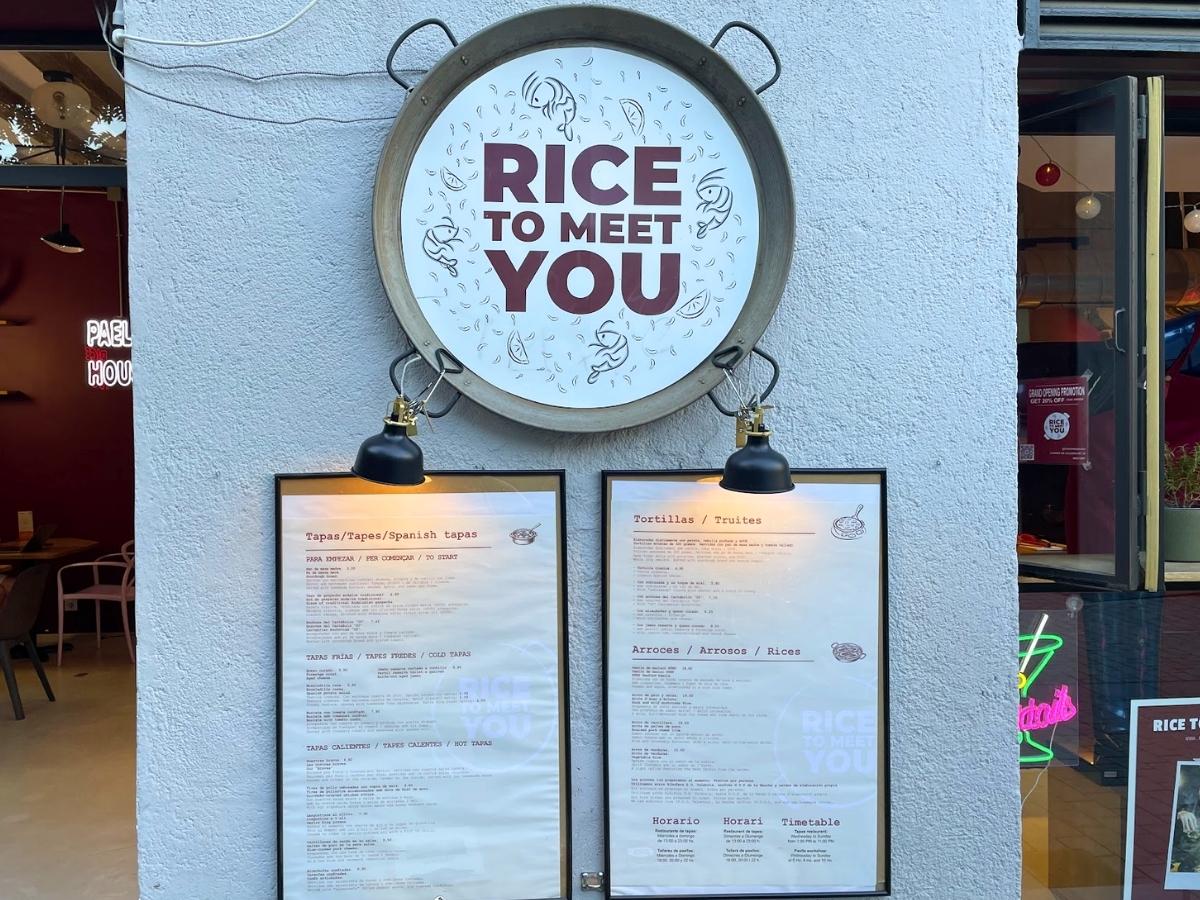 Rice to Meet You sign and menu outside the Barcelona cooking school