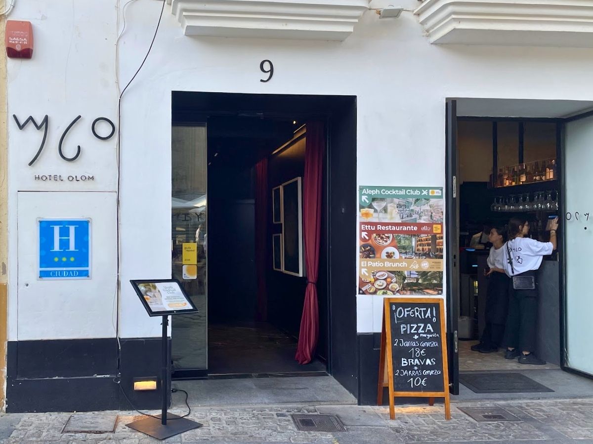 Entrance to Hotel Olom near Cádiz Cathedral in the historic center